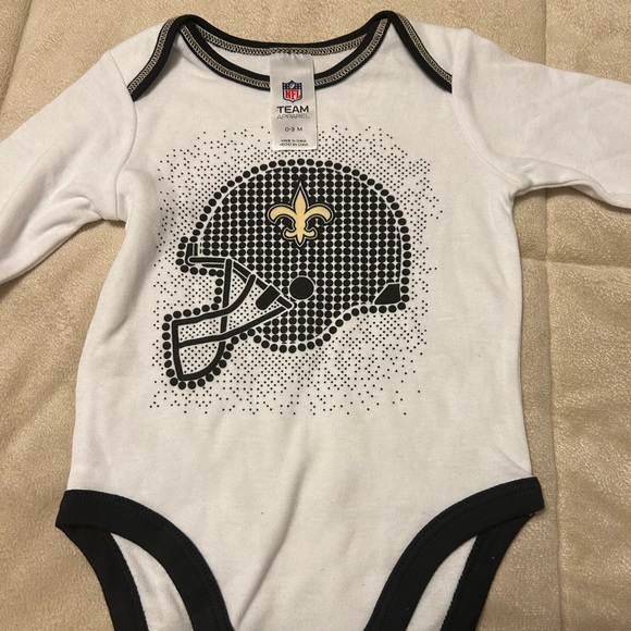 NFL Saints Onesie With Pants NWOT - Picture 3 of 7